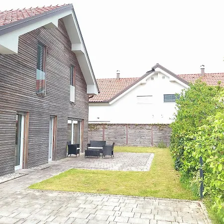 Riverside Holiday House Počitniška hiša